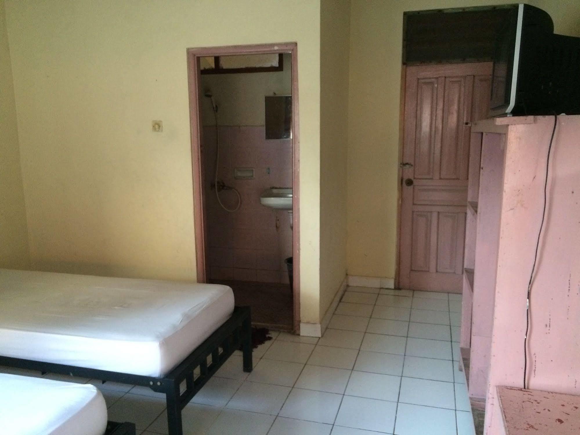 Rita Za Hotel Кута Экстерьер фото